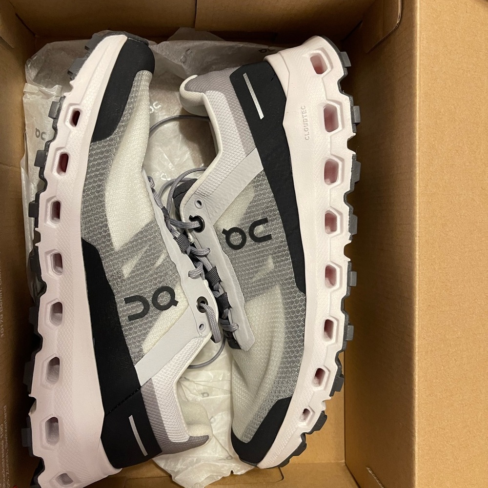 On Cloudvista Women’s - brand new in box